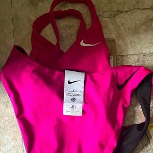 NWT! Never Worn. Small Nike Bikini with reversible sling bottoms pink/black.
